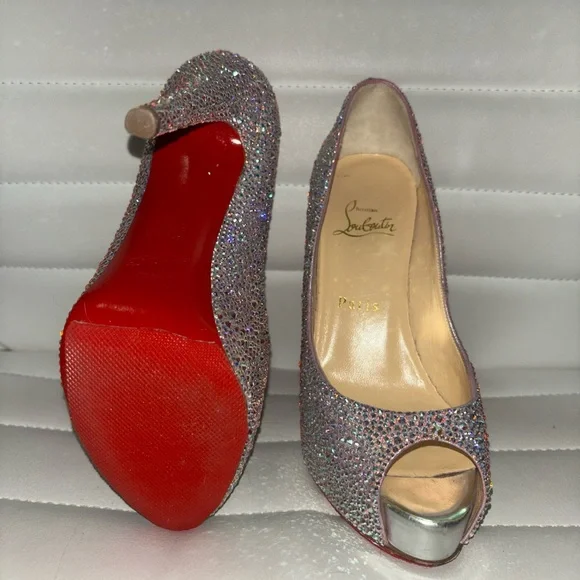 Crystal Embellished Christian Louboutin heels - Picture 4 of 11